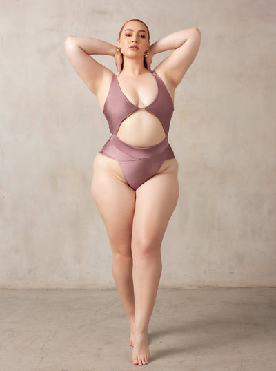 MBM swim by Marcia B Maxwell Mauve purple Aspire One-piece swimsuit on midsize curve model #color_mauve